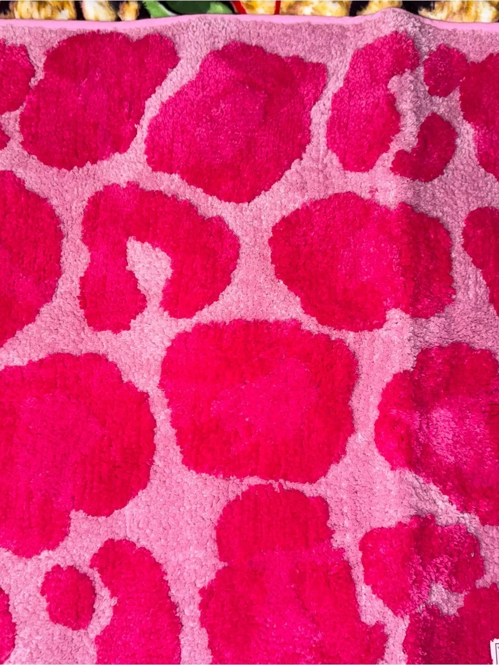 Juicy Couture Hot Pink Leopard Print Plush Bath Mat